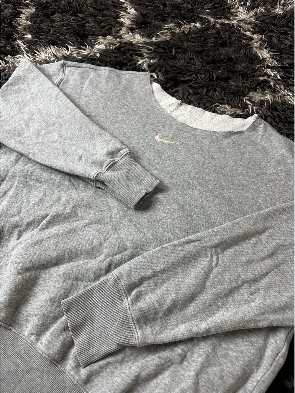 Vintage 90s Nike Center Swoosh Crewneck Sweatshirt Grey Size XL Raw Cut Collar